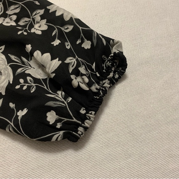 Business Blouse! - Picture 6 of 8